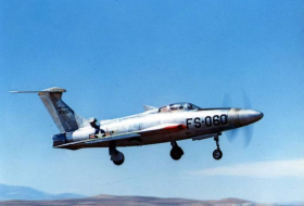 Самый шумный самолет в истории — американский Republic XF-84H
