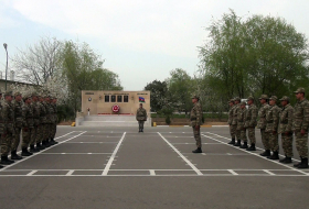 Уделяется особое внимание подготовке молодых солдат в армии Азербайджана - ВИДЕО