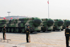 Пусковую установку китайского межконтинентального ракетного комплекса DF-41 сняли на видео 