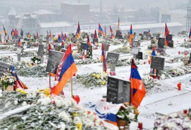 Мать убитого в Карабахе армянского сержанта: Командование бросило солдат на убой