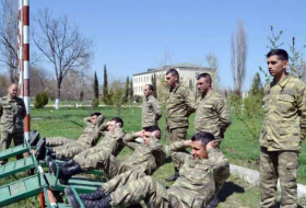 Не расслабляться ни на минуту: Азербайджанские военнослужащие совершенствуют физическую подготовку