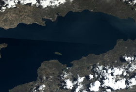 Минобороны Турции поделилось снимком озера Ван со спутника Göktürk