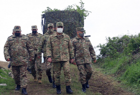 Министр обороны Азербайджана посетил подразделения войск ПВО, дислоцированные на освобожденных территориях