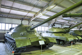 Самый мощный танк в мире: Почему в СССР не приняли на вооружение ИС-7