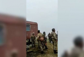 Азербайджанские солдаты прогнали с нашей границы еще одну группу армянских военнослужащих - ВИДЕО