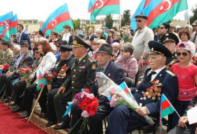 В Азербайджане отмечают День Победы над фашизмом