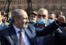Армянские махинации: военным приказали в гражданской одежде явиться на митинг власти
