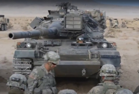 «Танцующий танк» из Японии выступил на полигоне в США