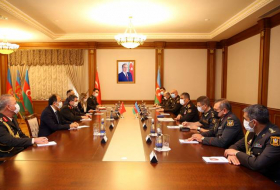 Обсуждены перспективы развития азербайджано-турецкого военного сотрудничества - ВИДЕО