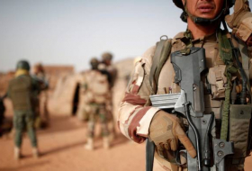 Франция завершит военную операцию против террористов в Африке