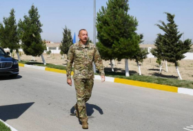 Президент Ильхам Алиев ознакомился с условиями в новом военном городке ВВС и служебных квартирах для семей военнослужащих - ОБНОВЛЕНО
