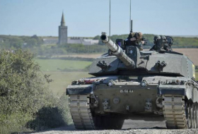 Великобритания развернет танки Challenger 2 в Эстонии