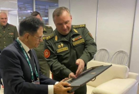 Министр оборонной промышленности Азербайджана встретился с министром обороны Беларуси 