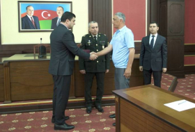 Орден «Карабах» шехида Эльнура Зейналова вручен его отцу - ФОТО