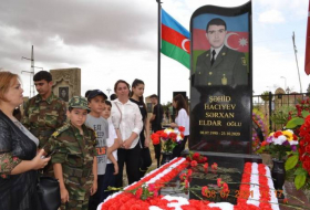 В Гобустане почтили память шехида Сархана Гаджиева - ФОТО