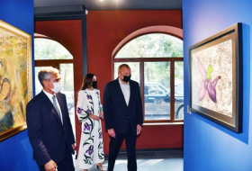 Ильхам Алиев и Мехрибан Алиева ознакомились с выставками, организованными Фондом Гейдара Алиева в Шуше - Обновлено