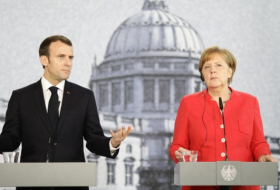 Макрон и Меркель обсудят ситуацию в Афганистане