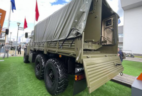 В России представили военный грузовик с «секретом»