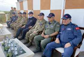 Закир Гасанов и Хулуси Акар пронаблюдали за ходом совместных летно-тактических учений «Сокол ТурАз-2021» 