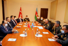 Азербайджан и Турция обсудили вопросы военно-технического обеспечения