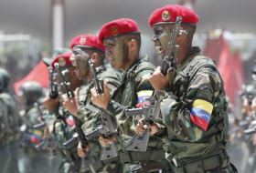 Президент Венесуэлы анонсировал военные учения