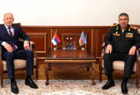 Министр обороны Азербайджана встретился с новоназначенным послом Сербии 