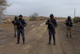 На контрольных постах в Джебраильском районе у нескольких лиц обнаружены боеприпасы