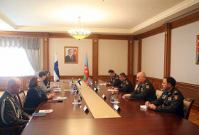 Министр обороны Азербайджана встретился с делегацией МИД Финляндии