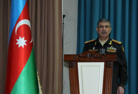 Министр обороны Азербайджана встретился с личным составом Высшего военного училища - Видео