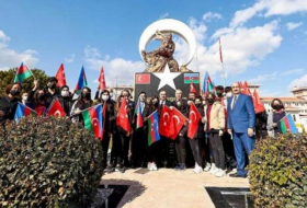 Посол Азербайджана в Турции посетил памятник Ходжалы