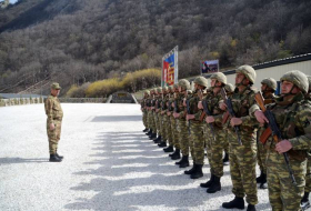 Министр обороны Азербайджана осмотрел новую военную инфраструктуру - Видео
