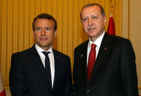 Лидеры Турции и Франции обсудили ситуацию в Украине