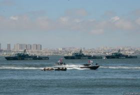 Специализированные войска ВМС Азербайджана выполнили различные маневры в рамках фестиваля TEKNOFEST 