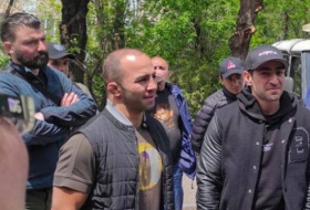В Ереване полиция отпустила сына Роберта Кочаряна