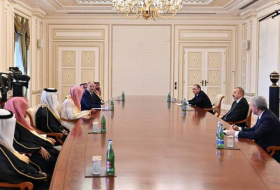 Ильхам Алиев принял делегацию во главе с Генпрокурором Саудовской Аравии - Обновлено