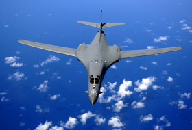 США разместили в Тихом океане стратегические бомбардировщики B-1B Lancer