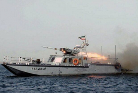 Три иранских боевых катера приблизились к кораблям ВМФ США в Персидском заливе