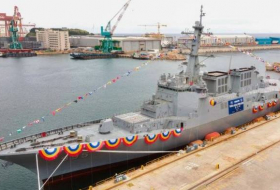 В Южной Корее спустили на воду эсминец нового поколения
