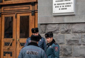 Армения начала уголовное преследование граждан, попросивших азербайджанский паспорт