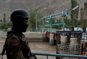 Кыргызстан заявил об обстреле Таджикистаном из минометов приграничного села