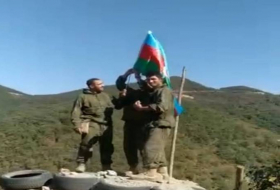 Флаг Азербайджана развевается на еще одной стратегической высоте 