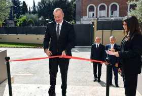 Ильхам Алиев принял участие в открытии нового здания посольства Азербайджана в Италии