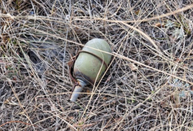В Лачыне обнаружены танковый снаряд и ручные гранаты