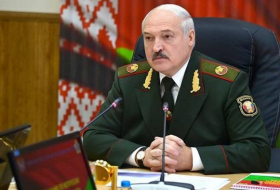 Лукашенко: Беларусь не намерена направлять военных в Украину 