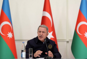 Хулуси Акар: Турция продолжает поддерживать Азербайджан