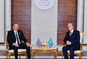 Президенты Азербайджана и Казахстана провели телефонный разговор