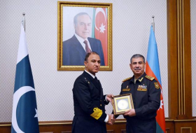 Состоялась встреча между министром обороны Азербайджана и командующим ВМС Пакистана