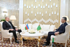 Ильхам Алиев встретился с председателем Народного совета Национального собрания Туркменистана