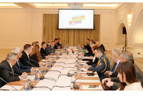 Президент Сербии встретился с министром оборонной промышленности Азербайджана