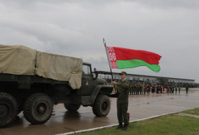 В Беларуси решили перевести армию на военное время